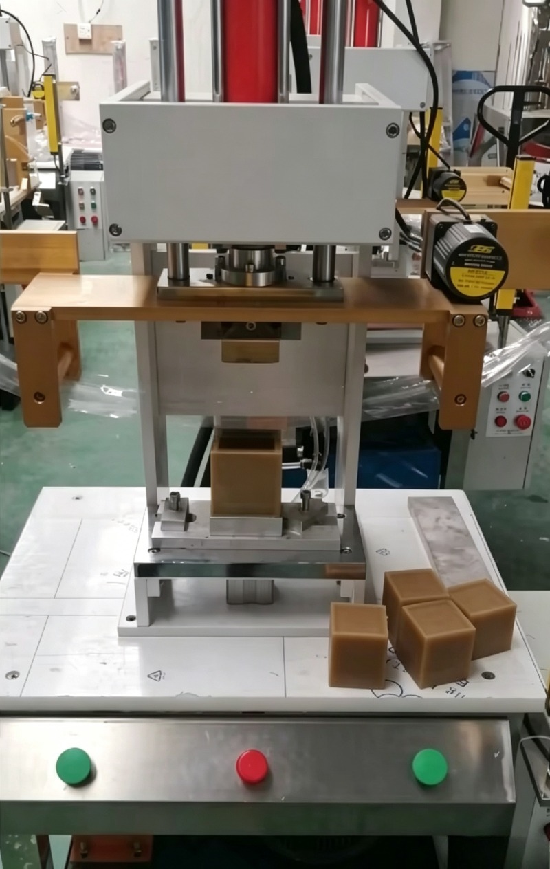 Macchina Personalizzata per la - Soap Making Process recensione e prezzo